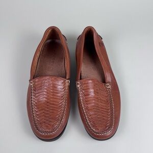 Vintage Men’s Sperry Tan Leather Slip-On Loafers